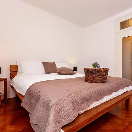 Apartmán Luxury Serviced In Centre Split