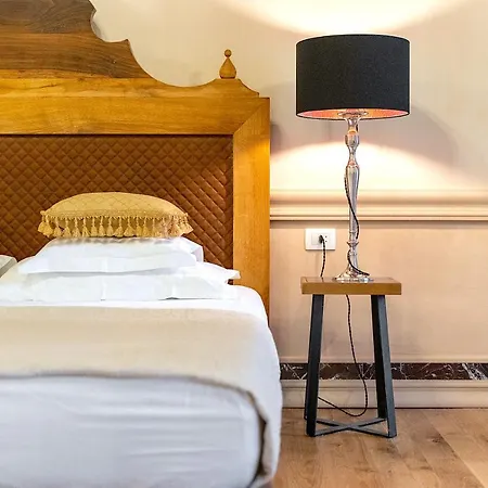 Luxury Serviced In Centre