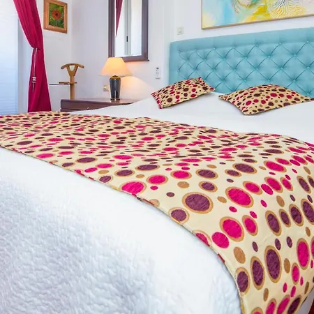 Luxury Serviced In Centre Apartmán Split