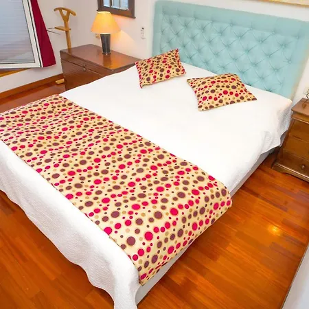 Apartment Luxury Serviced In Centre *